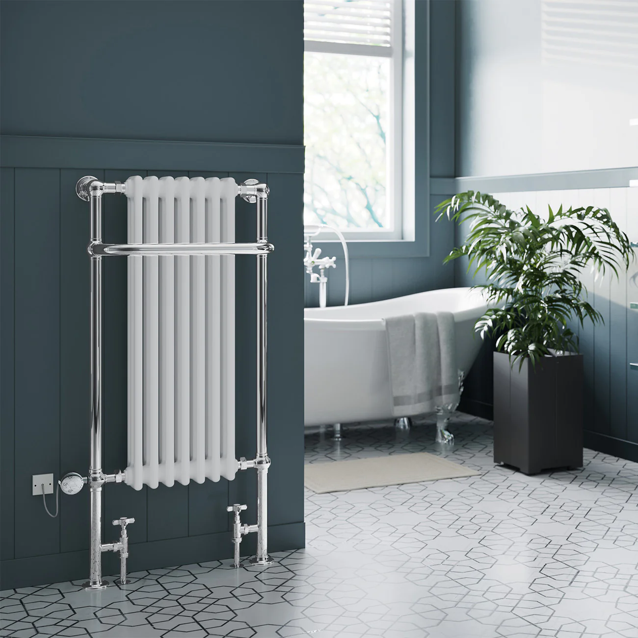 Balmoral - Traditional Dual Fuel Towel Rail H1130mm x W553mm Thermostatic - Floor Standing - Image 3