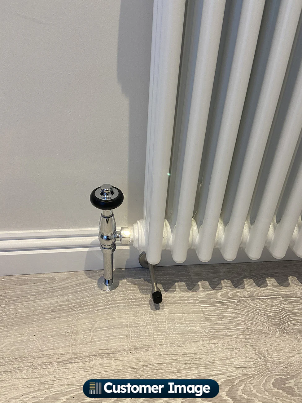 Signature Wooden Head - Chrome Thermostatic Radiator Valve & Lockshield Angled 15mm - Image 4