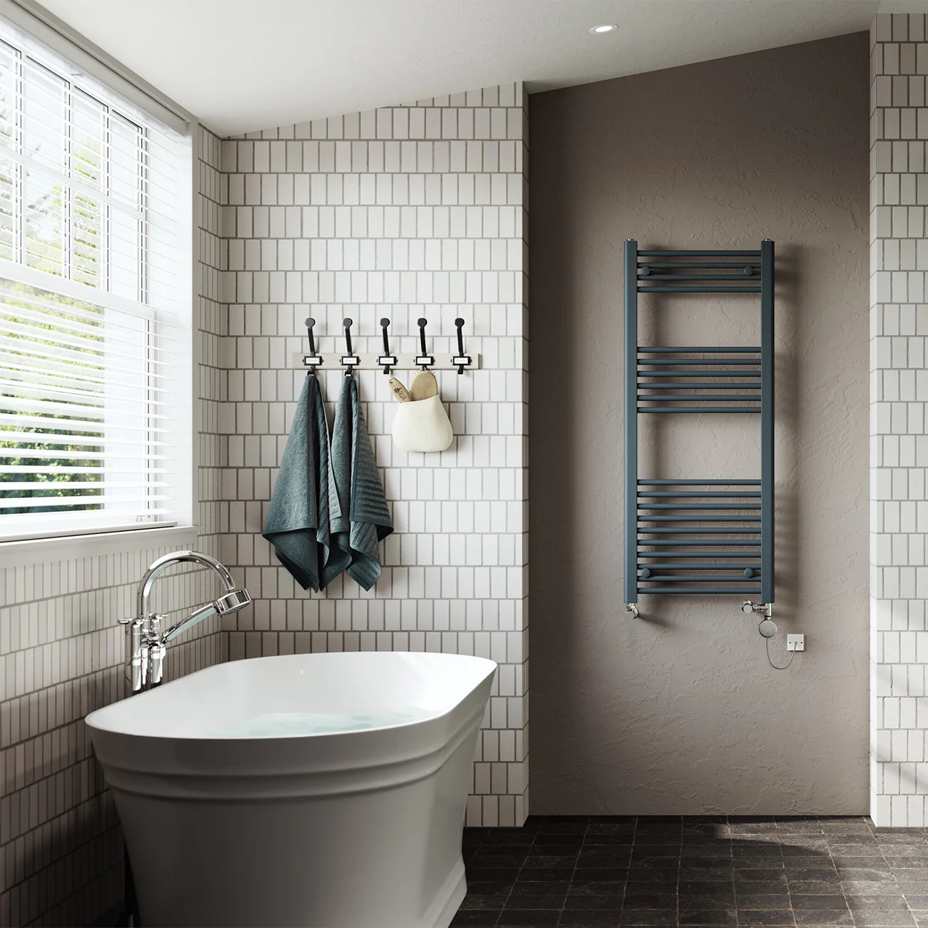 Zennor - Anthracite Dual Fuel Towel Rail H1200mm x W500mm Thermostatic - Straight - Image 2